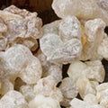 何種類かあるフランキンセンスの１つ/蒸留もの/蒸留するまえの固形のものが入手できたら燃やしてみましょう